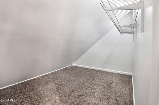 76 Oakdale Avenue, Rotterdam, NY 12306