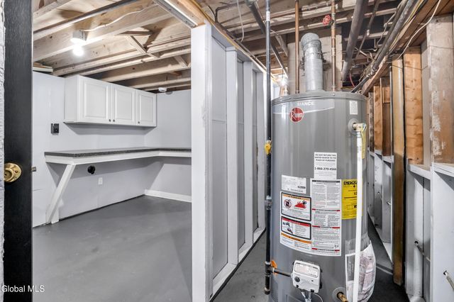 76 Oakdale Avenue, Rotterdam, NY 12306