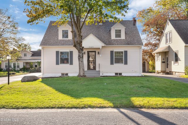 76 Oakdale Avenue, Rotterdam, NY 12306