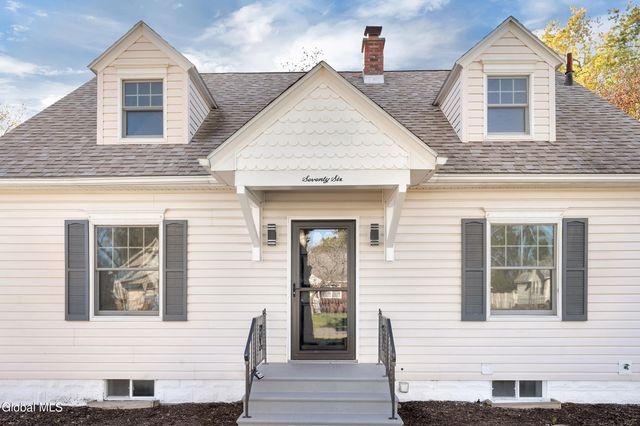 76 Oakdale Avenue, Rotterdam, NY 12306