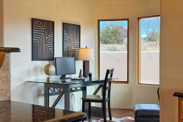 14 Calle Capulin, Santa Fe, NM 87507