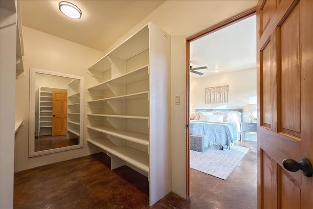 14 Calle Capulin, Santa Fe, NM 87507