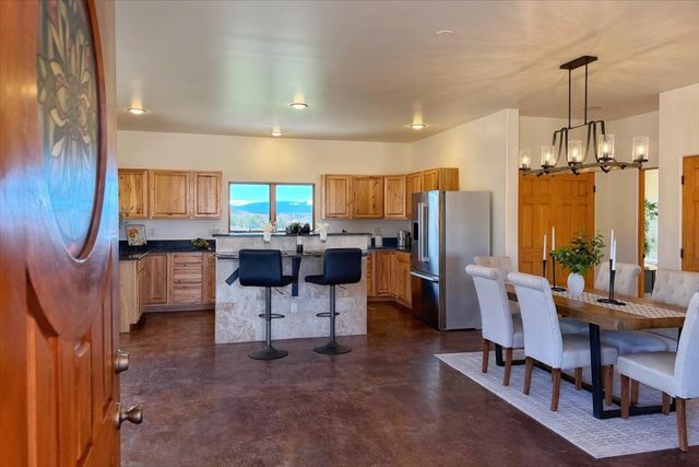 14 Calle Capulin, Santa Fe, NM 87507