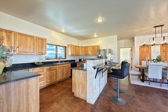 14 Calle Capulin, Santa Fe, NM 87507