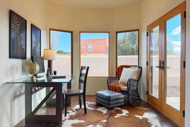 14 Calle Capulin, Santa Fe, NM 87507
