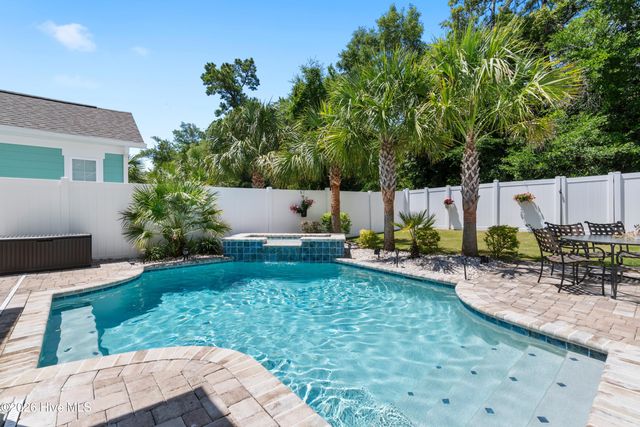 1327 Tilapia Way, Calabash, NC 28467