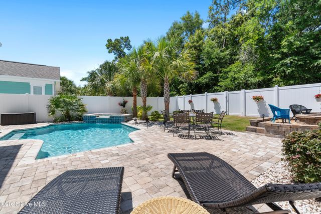 1327 Tilapia Way, Calabash, NC 28467