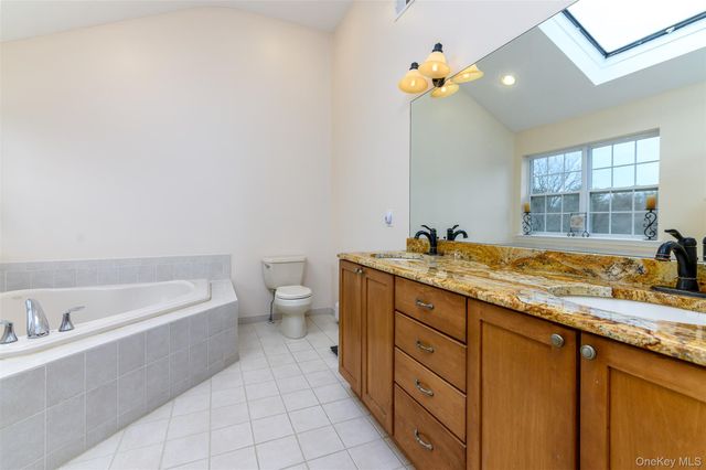 3 Sweetgum Lane, Miller Place, NY 11764