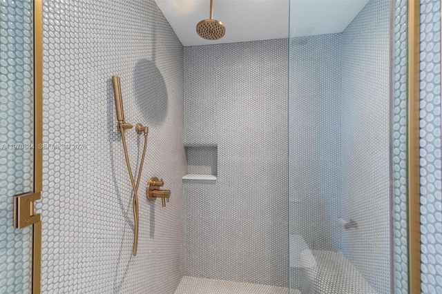 2678 Tigertail 1603, Miami, FL 33133