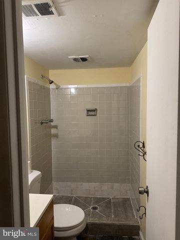 8806 BRAESIDE DR, Lanham, MD 20706