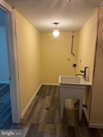 8806 BRAESIDE DR, Lanham, MD 20706