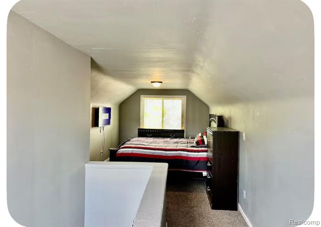 19129 Strasburg Street, Flat Rock, MI 48205