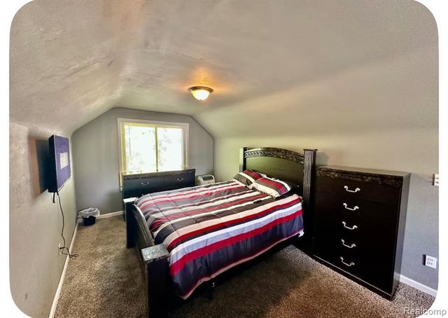 19129 Strasburg Street, Flat Rock, MI 48205