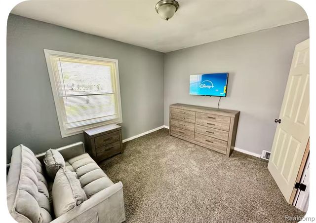 19129 Strasburg Street, Flat Rock, MI 48205