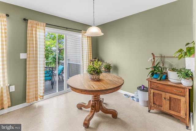 244 RUMBLING ROCK RD, Hedgesville, WV 25427