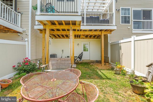 244 RUMBLING ROCK RD, Hedgesville, WV 25427