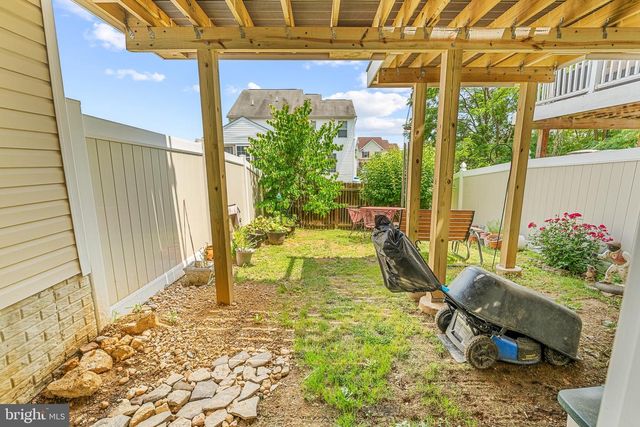 244 RUMBLING ROCK RD, Hedgesville, WV 25427