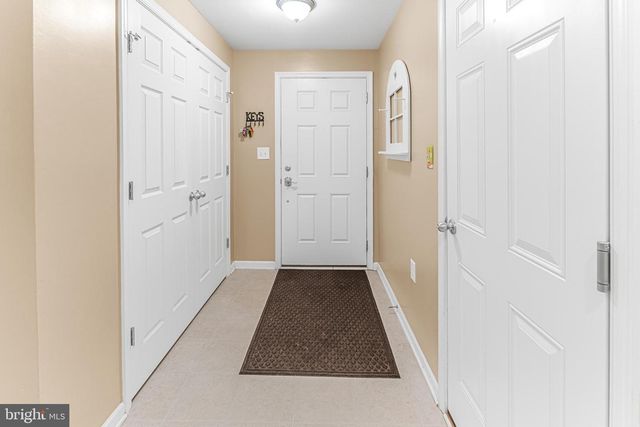 244 RUMBLING ROCK RD, Hedgesville, WV 25427
