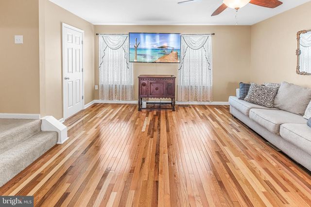 244 RUMBLING ROCK RD, Hedgesville, WV 25427