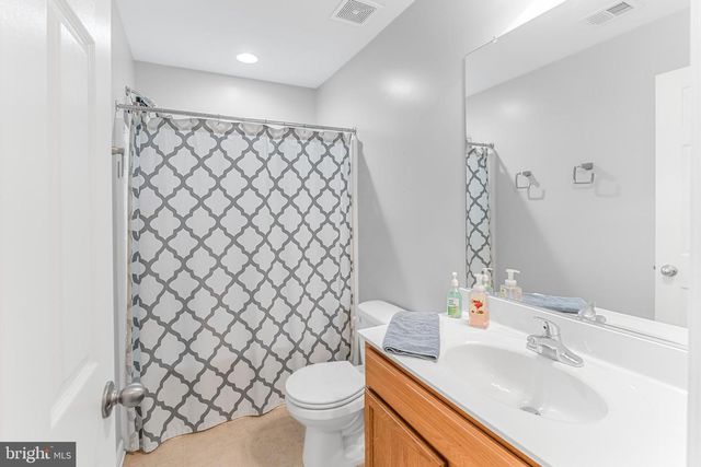 244 RUMBLING ROCK RD, Hedgesville, WV 25427