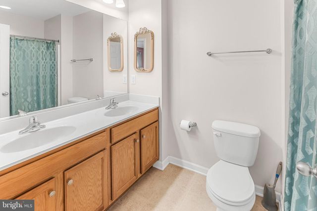 244 RUMBLING ROCK RD, Hedgesville, WV 25427