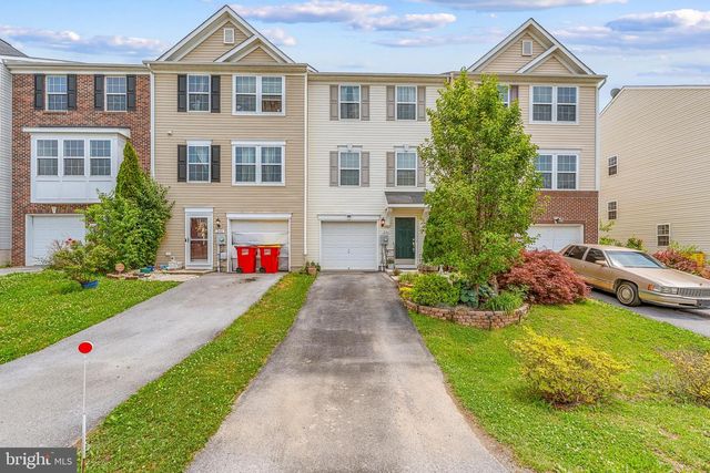 244 RUMBLING ROCK RD, Hedgesville, WV 25427