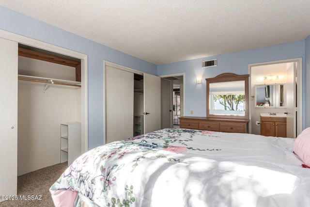 348 N Calle De Las Profetas, Green Valley, AZ 85614