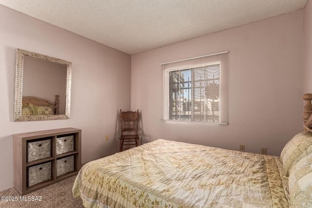 348 N Calle De Las Profetas, Green Valley, AZ 85614