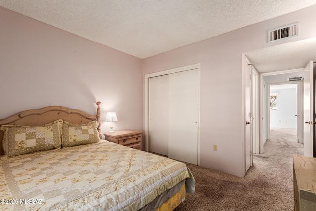 348 N Calle De Las Profetas, Green Valley, AZ 85614