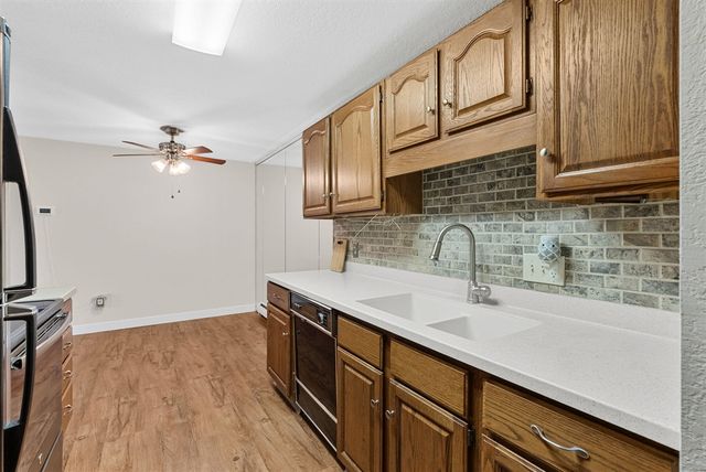 1016 Wedgewood Drive, Plainwell, MI 49080