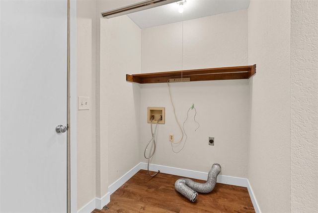 1016 Wedgewood Drive, Plainwell, MI 49080