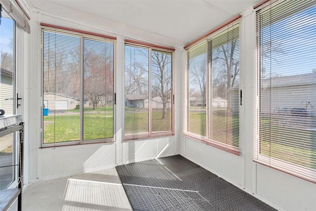 1016 Wedgewood Drive, Plainwell, MI 49080