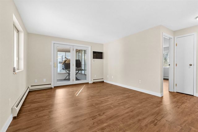 1016 Wedgewood Drive, Plainwell, MI 49080