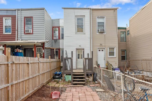 196 UNION ST, Jc, Bergen-lafayett, NJ 07304