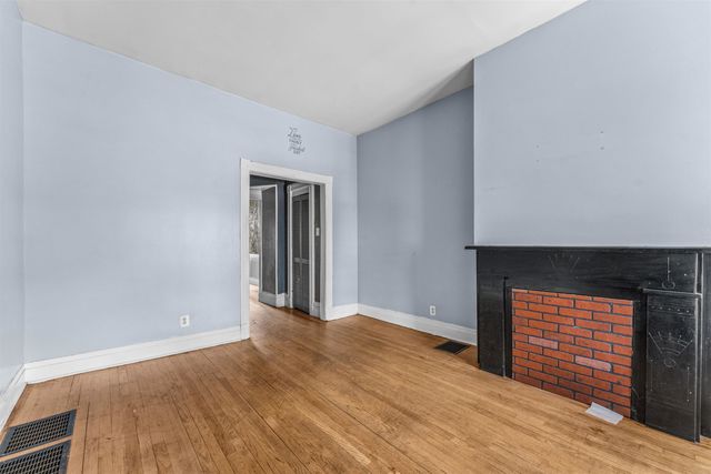 196 UNION ST, Jc, Bergen-lafayett, NJ 07304