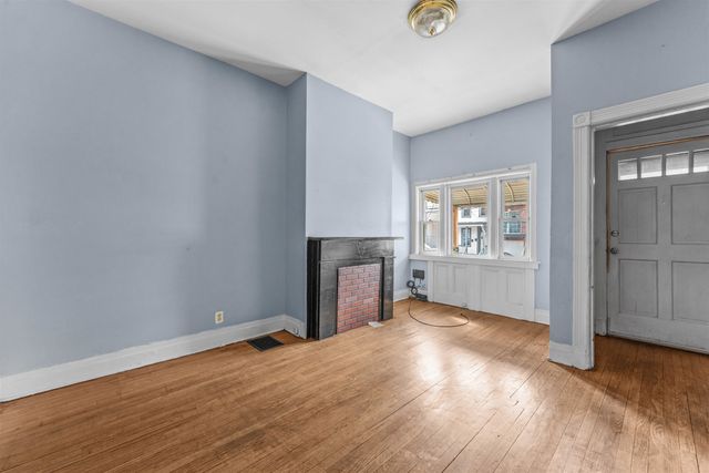 196 UNION ST, Jc, Bergen-lafayett, NJ 07304