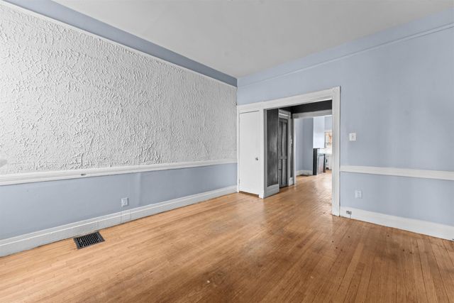 196 UNION ST, Jc, Bergen-lafayett, NJ 07304