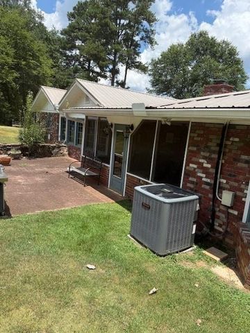 26 Indian Trail SE, Cartersville, GA 30120