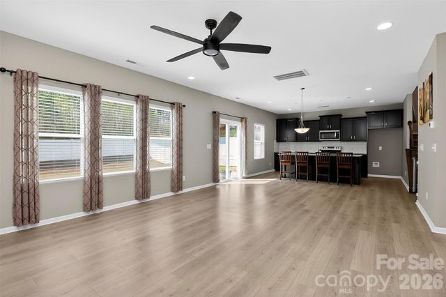 1127 Overland Drive, Dallas, NC 28034