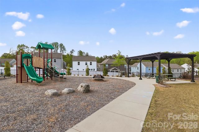 1127 Overland Drive, Dallas, NC 28034