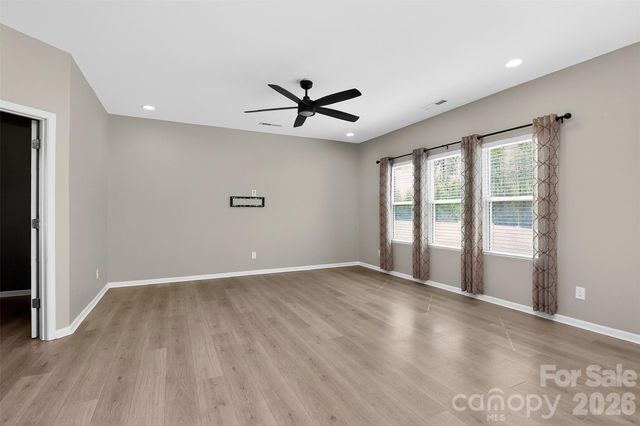 1127 Overland Drive, Dallas, NC 28034