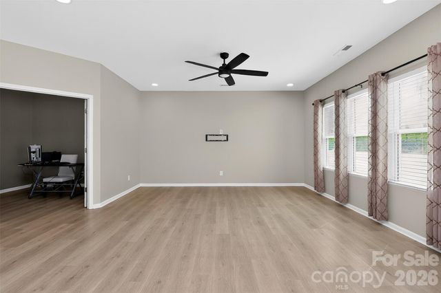 1127 Overland Drive, Dallas, NC 28034