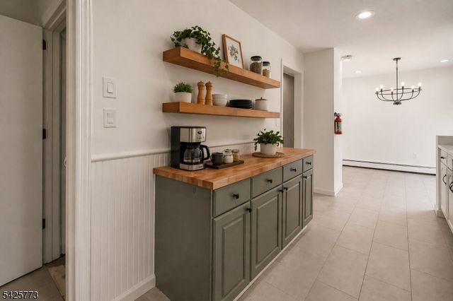 9 Longview Ave, Randolph Twp., NJ 07869