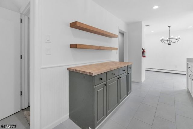 9 Longview Ave, Randolph Twp., NJ 07869