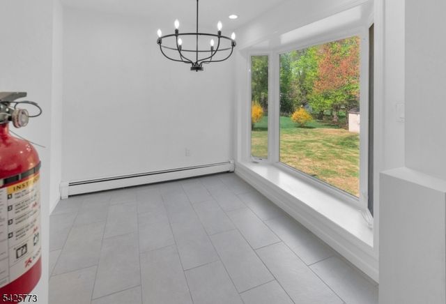 9 Longview Ave, Randolph Twp., NJ 07869