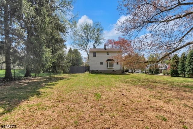 9 Longview Ave, Randolph Twp., NJ 07869