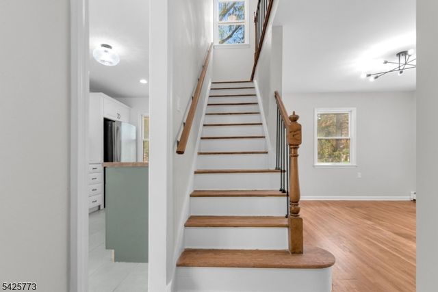 9 Longview Ave, Randolph Twp., NJ 07869