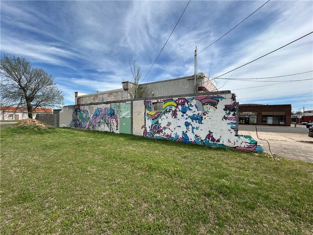 1525 Franklin Avenue, Waco, TX 76701