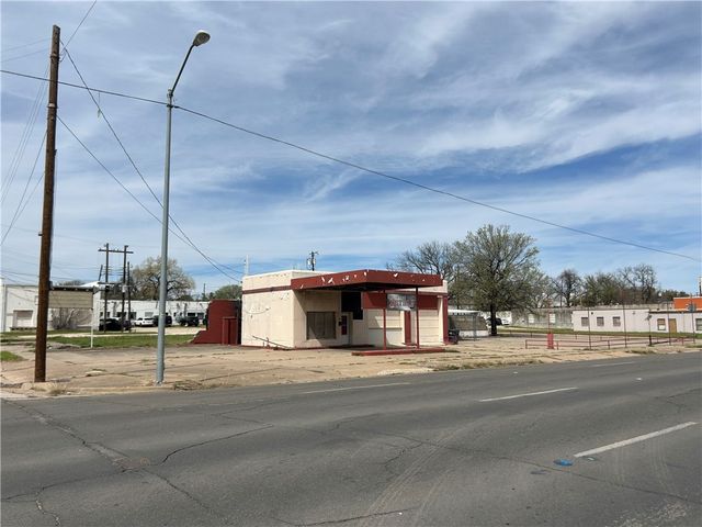 1525 Franklin Avenue, Waco, TX 76701
