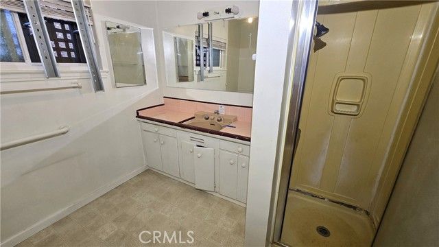 3015 N Adoline, Fresno, CA 93705